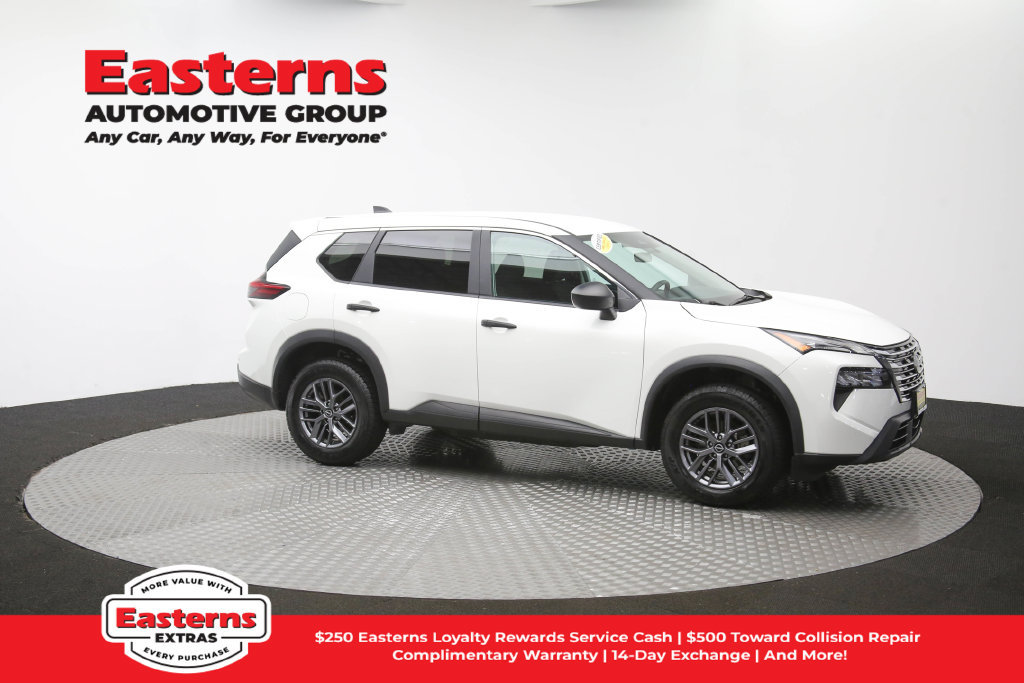 Used 2024 Nissan Rogue S AWD/4WD image 23