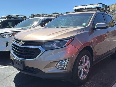 Used 2018 Chevrolet Equinox LT image 3