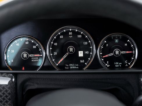 Used 2023 Rolls-Royce Cullinan Black Badge w/ Dark Exterior Package image 28