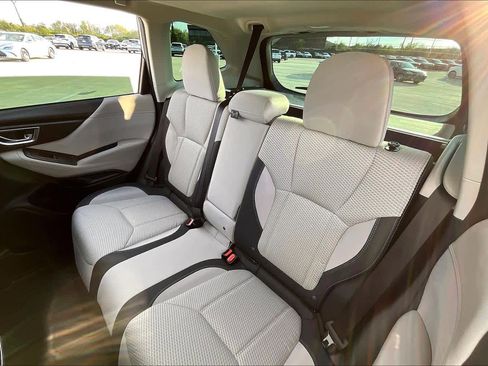 Used 2023 Subaru Forester Premium image 19