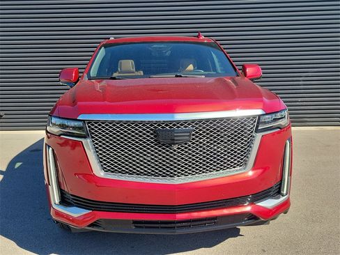 Used 2021 Cadillac Escalade Premium Luxury w/ LPO, Radiant Package image 10