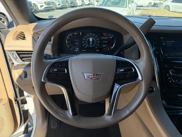 Used 2019 Cadillac Escalade Platinum RWD image 25