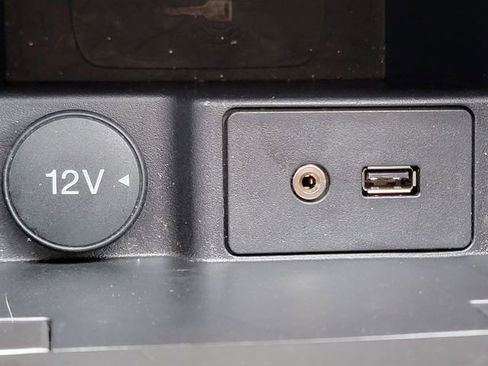 Certified 2017 Ford Focus SE FWD image 7