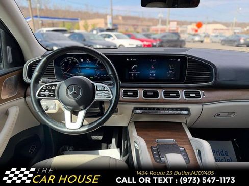 Used 2022 Mercedes-Benz GLS 450 4MATIC image 27