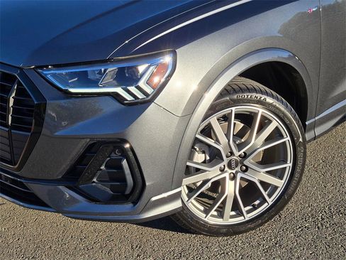New 2025 Audi Q3 2.0T Premium Plus image 9
