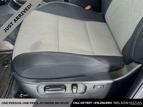 Used 2023 Toyota Tacoma TRD Off-Road w/ Technology Package image 18