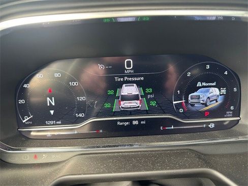 Used 2024 GMC Yukon AT4 image 20