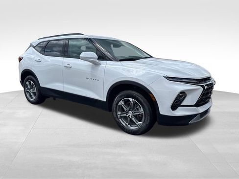 Used 2024 Chevrolet Blazer LT w/ Convenience Package AWD/4WD image 8