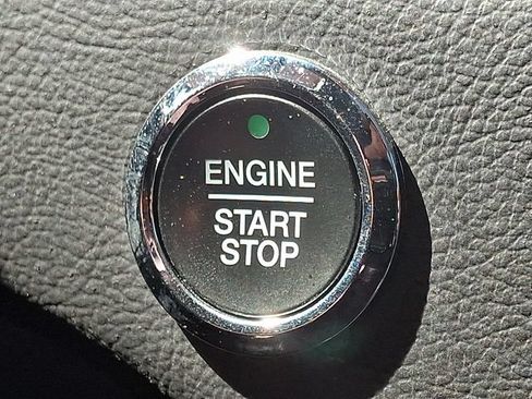 Certified 2024 Ford Edge Titanium AWD/4WD image 31