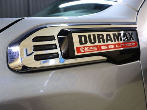 Used 2024 GMC Sierra 2500 Denali w/ Denali Reserve Package image 20