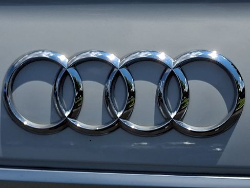 Used 2023 Audi Q5 2.0T Premium w/ Convenience Package AWD/4WD image 31