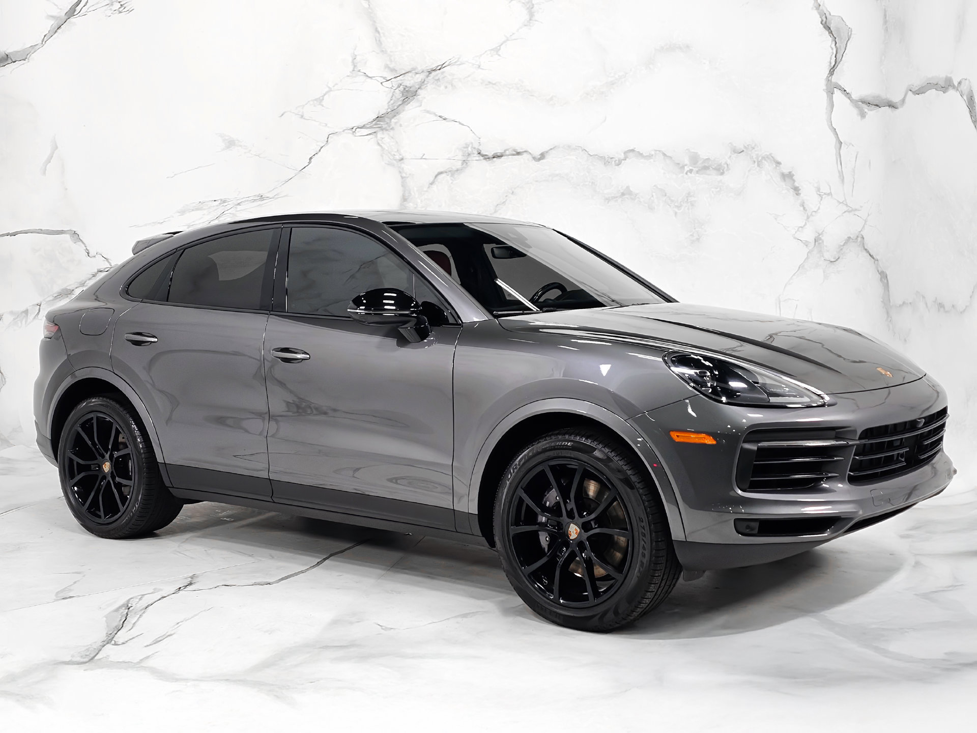 Used 2022 Porsche Cayenne Coupe AWD/4WD image 5
