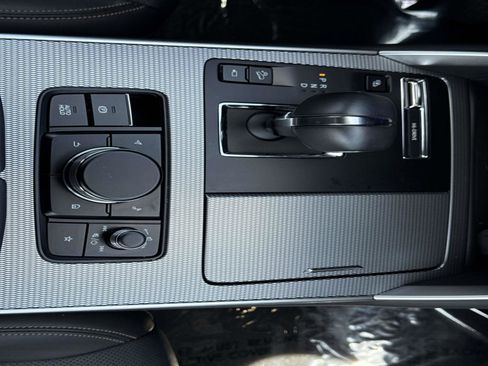 Certified 2025 MAZDA CX-70 Plug-In Hybrid w/ Premium Plus image 16