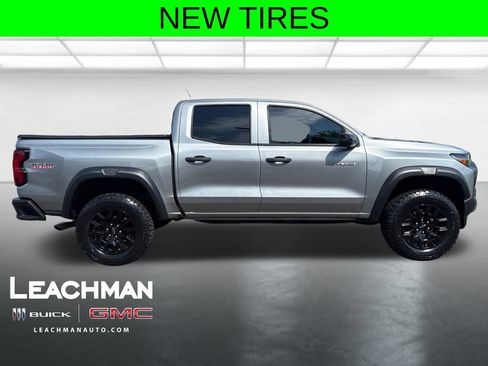 Used 2024 Chevrolet Colorado Trail Boss w/ Advanced Trailering Package AWD/4WD image 2
