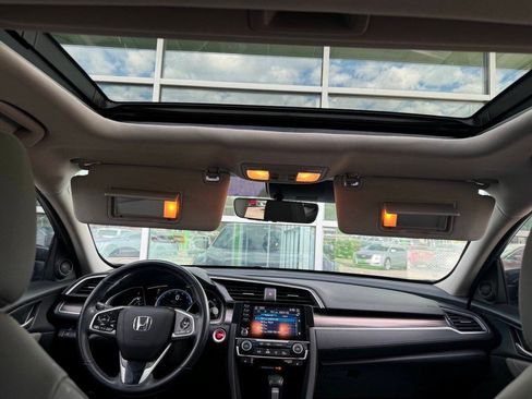 Used 2020 Honda Civic EX-L image 12
