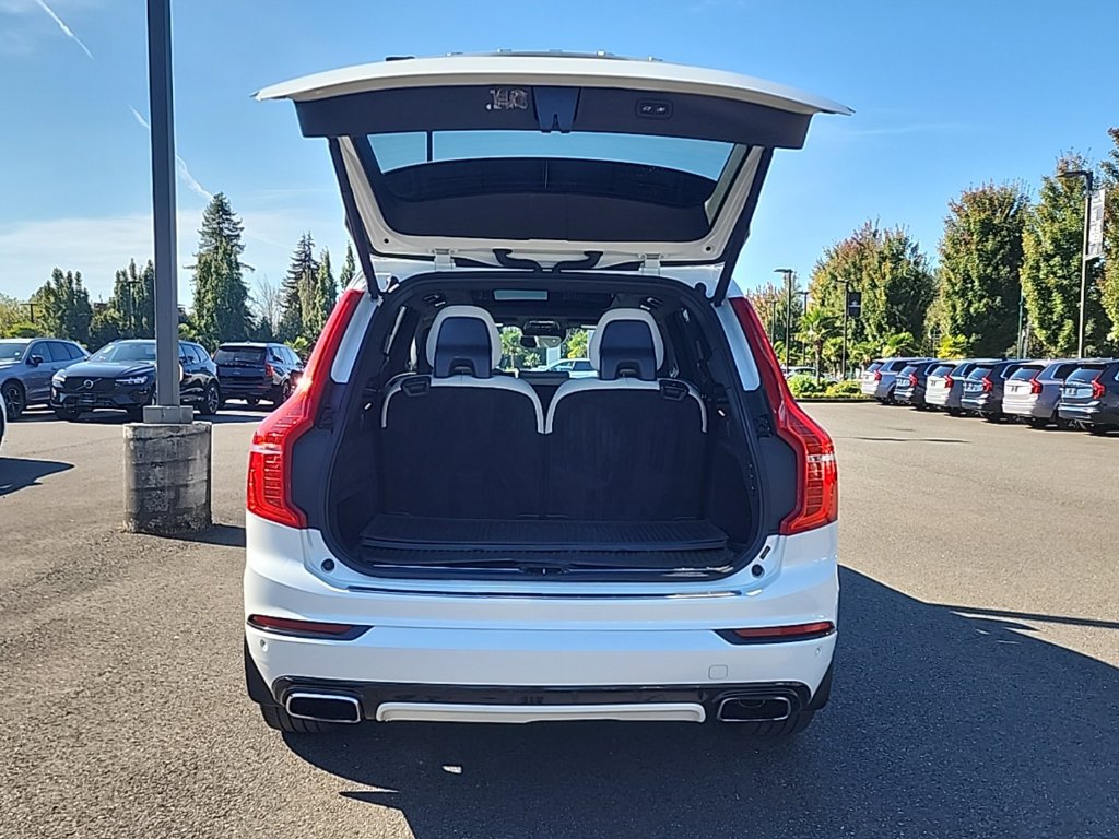 Used 2020 Volvo XC90 T6 R-Design w/ Protection Package Premier AWD/4WD image 16