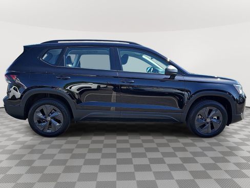 Used 2025 Volkswagen Taos S FWD image 4
