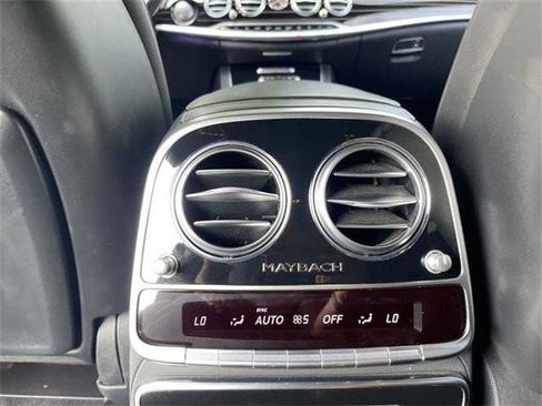 Used 2017 Mercedes-Benz Maybach S 550 4MATIC image 33
