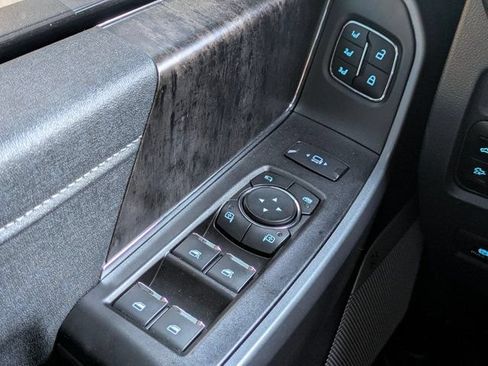 Used 2025 Ford F350 Lariat AWD/4WD image 23