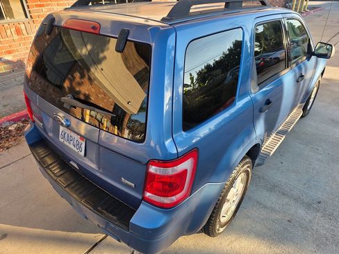 Used 2010 Ford Escape XLT image 35