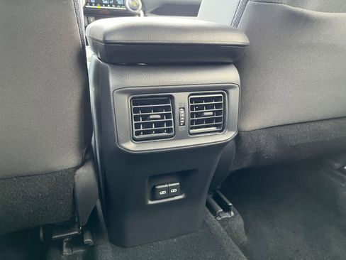 Used 2025 Toyota RAV4 XLE image 24