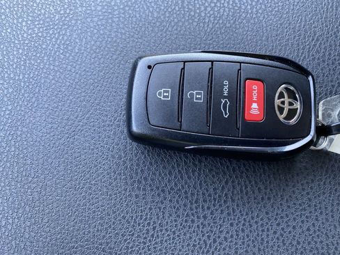 Used 2026 Toyota Camry XLE w/ Premium Package AWD/4WD image 35
