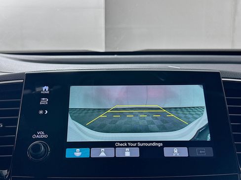 Used 2021 Honda Pilot Elite image 23