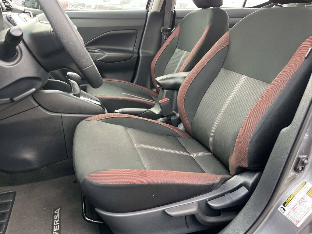 Used 2024 Nissan Versa SR FWD image 26