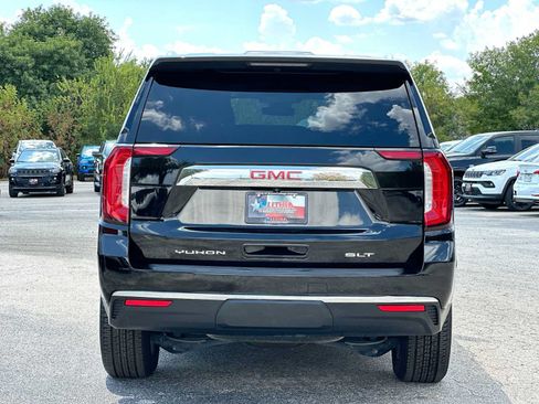 Used 2023 GMC Yukon SLT AWD/4WD image 14
