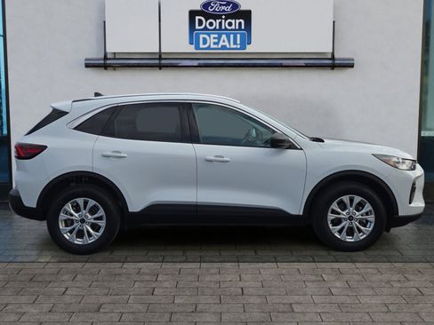 Certified 2023 Ford Escape Active image 2