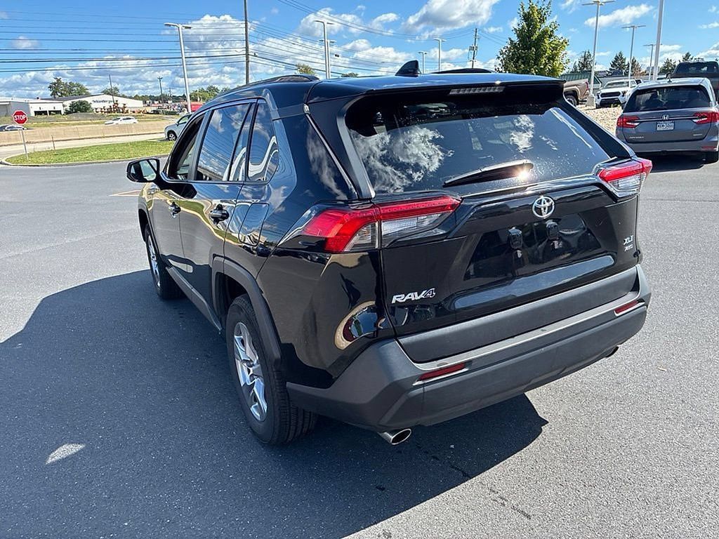 Certified 2025 Toyota RAV4 XLE AWD/4WD image 12