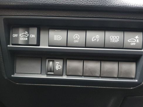 New 2026 Toyota Tundra SR5 image 18