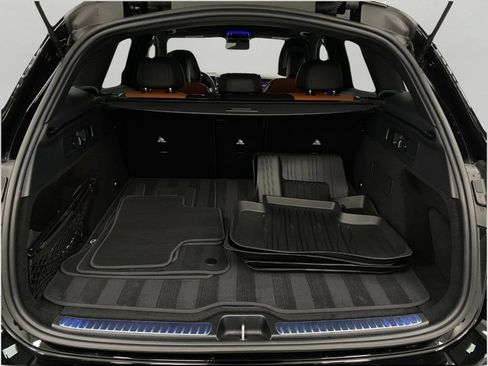 Certified 2026 Mercedes-Benz GLC 300 4MATIC image 5