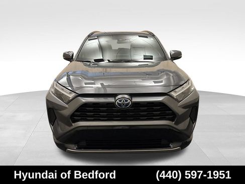Used 2023 Toyota RAV4 SE w/ Convenience Package AWD/4WD image 2