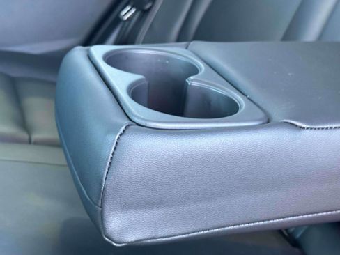 Used 2022 Nissan Rogue SL w/ SL Premium Package image 13