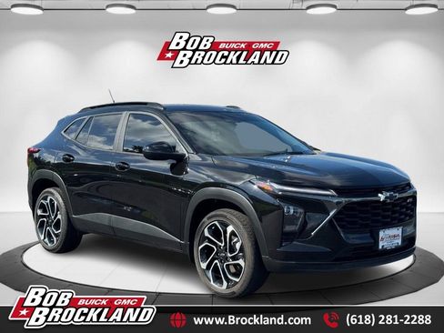 Used 2025 Chevrolet Trax RS w/ Driver Confidence Package FWD image 1