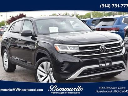 Used 2023 Volkswagen Atlas Cross Sport SE w/ Panoramic Sunroof Package