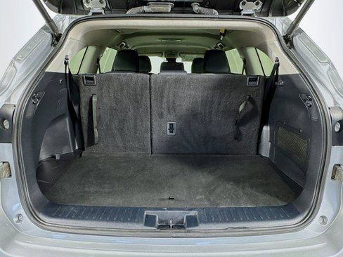 Certified 2024 Toyota Highlander LE AWD/4WD image 24