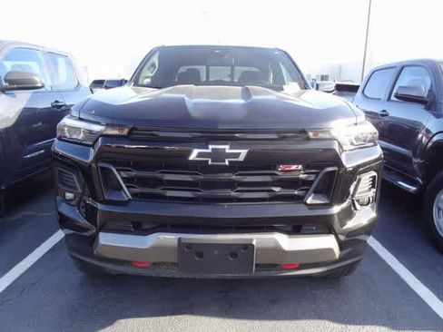 Used 2024 Chevrolet Colorado Z71 w/ Advanced Trailering Package image 2