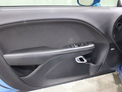 Used 2015 Dodge Challenger R/T Scat Pack RWD image 7