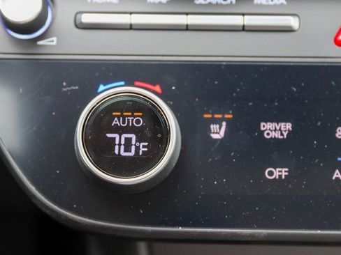 New 2025 Hyundai Sonata SEL image 16