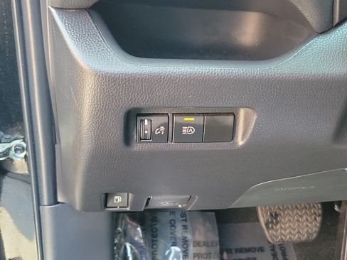 Certified 2025 Toyota RAV4 XLE AWD/4WD image 18