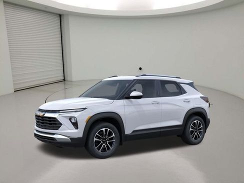 New 2026 Chevrolet TrailBlazer LT w/ Convenience Package image 2
