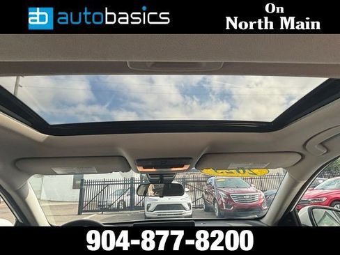 Used 2023 Nissan Altima 2.5 SV w/ SV Premium Package FWD image 18