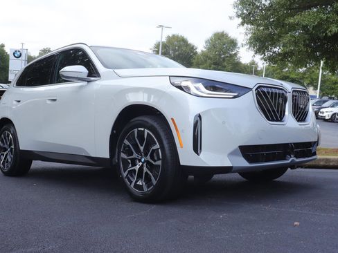 New 2026 BMW X3 xDrive30 w/ Premium Package image 10