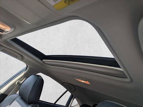 Used 2018 Subaru Crosstrek 2.0i Limited w/ 50th Anniversary Edition AWD/4WD image 16