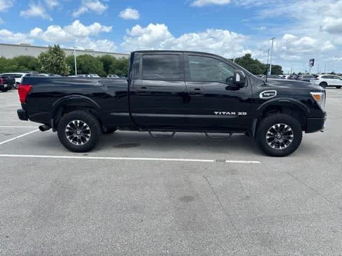 Used 2018 Nissan Titan PRO-4X w/ Pro-4x Utility Package AWD/4WD image 6