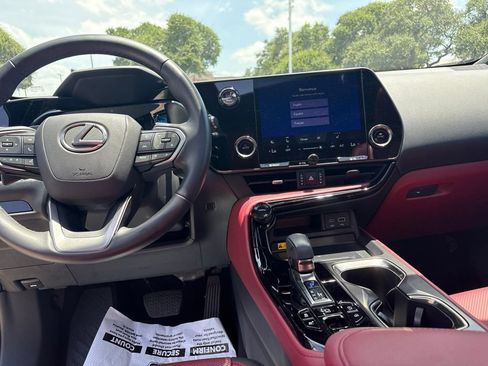 Certified 2026 Lexus NX 350 AWD w/ Accessory Package (Z1) image 19