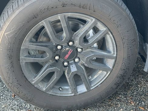 Used 2023 GMC Sierra 1500 Elevation AWD/4WD image 8