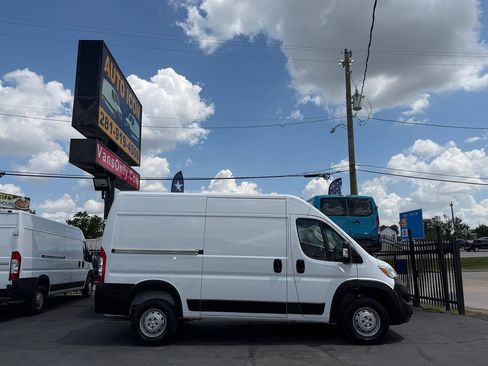 Used 2023 RAM ProMaster 1500 w/ Convenience Group FWD image 3